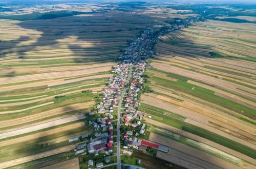 6000 nəfər 9 kilometr uzunluğundakı tək bir küçədə yaşayır
