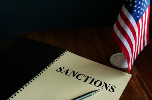 Tramp Rusiya və İrana qarşı yeni sanksiyalar layihəsini dəstəkləyib