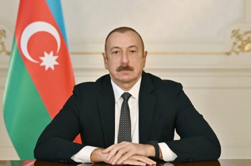 Azərbaycan Prezidenti: Qırğızıstanın uğurlarına dostlarınız və qardaşlarınız olaraq hər zaman sevinirik