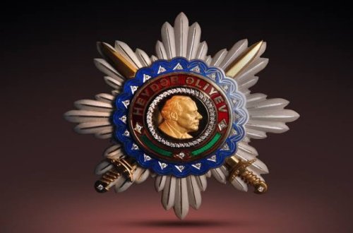 Qırğızıstan Prezidenti Heydər Əliyev ordeni ilə təltif edilib