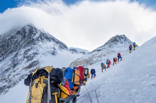 Pakistanda uçqun nəticəsində 10 alpinist itkin düşüb