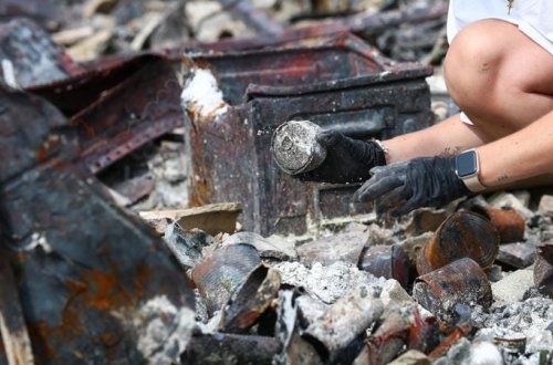 Fransada meşə yanğını İkinci Dünya Müharibəsi dövrünə aid bombaları üzə çıxarıb