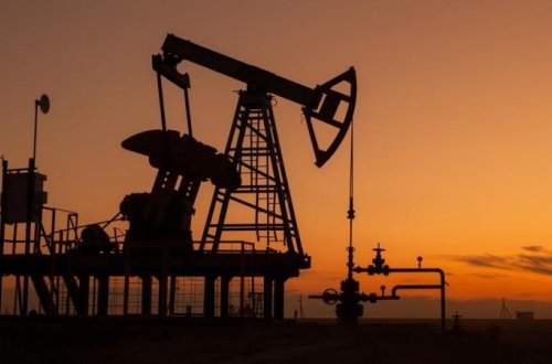 Brent markalı neftin bir bareli 84,85 dollardan satılır