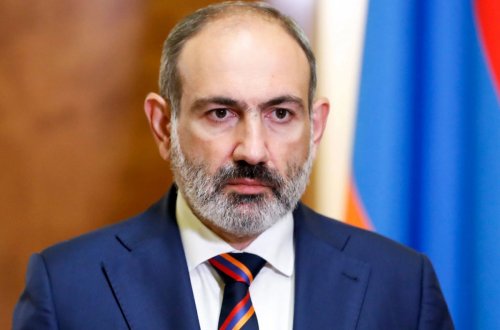 Paşinyan Qırğızıstana səfər edib