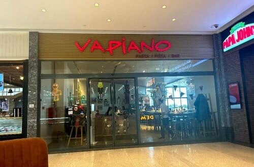 “Milçəyi uşaq yesəydi, nə olacaqdı?” — Gənclik Mall-dakı Vapiano-da qalmaqal (VİDEO)