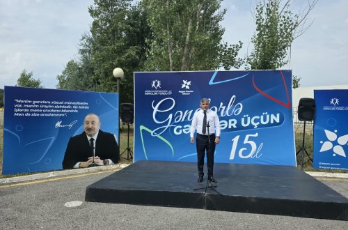 “Səyyar Gənclər Xidməti” fəaliyyətini Xızıda davam etdirir