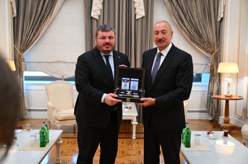 İlham Əliyevə “İrpin şəhərinin fəxri vətəndaşı” vəsiqəsi təqdim edildi