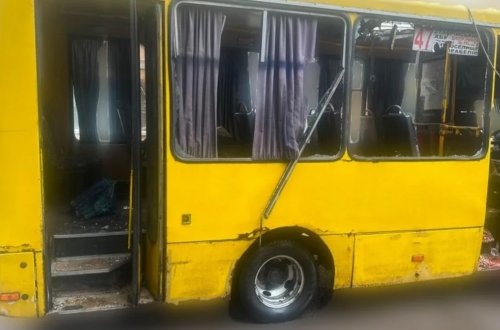 Xersonda avtobus dronla vuruldu: 4 ölü, 5 yaralı var - (Foto)