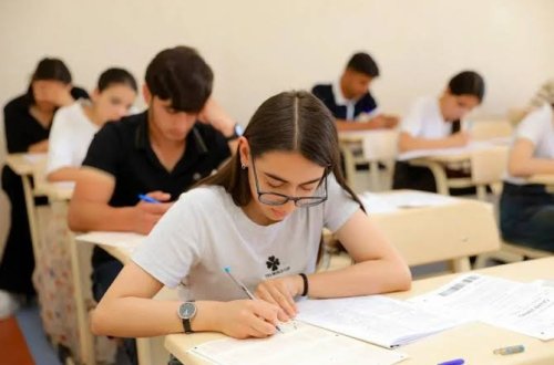 Lisey və gimnaziyalara şagirdlərin sənəd qəbulu başlayıb