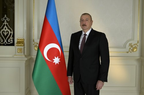 Prezident Buxara şəhərindədir