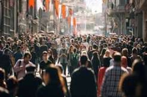 Bu ilin ilk 6 ayında Azərbaycana gələn əcnəbilərin sayı açıqlanıb