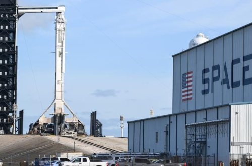 SpaceX Luizianada 100 milyard dollarlıq kosmik baza inşa edəcək