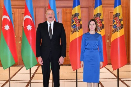 Azərbaycan Prezidenti Maya Sandunu təbrik edib