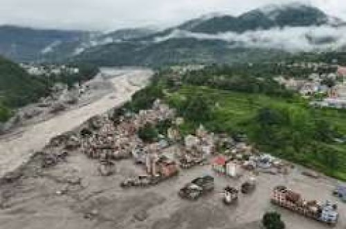 Nepalda daşqında ölənlərin sayı 538 nəfərə çatıb, Çinlə sərhəddə su bəndi dağılıb