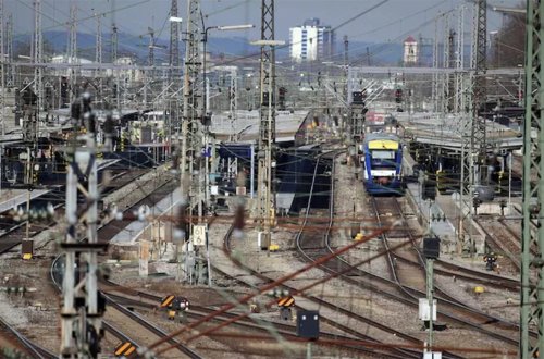 Almaniyada partlayış: Dəmiryol vağzalı bağlandı, iki nəfər xəsarət aldı