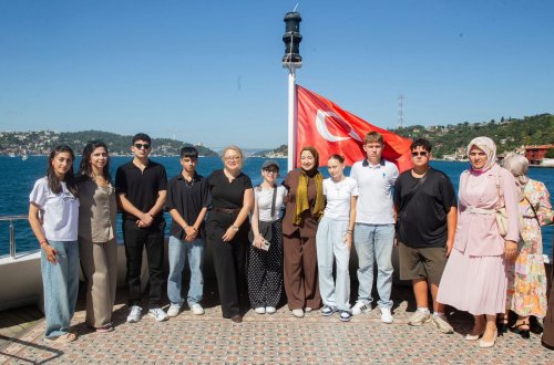 “YAŞAT” Fondunun təşkilatçılığı ilə şəhid övladları Çanaqqalada