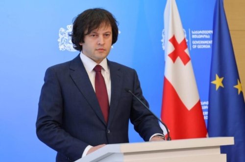 Kobaxidze istefa verməyə hazırlaşmadığını bildirib