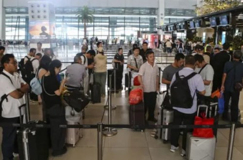 İndoneziyada vulkan püskürməsindən sonra hava limanları fəaliyyətini bərpa edib