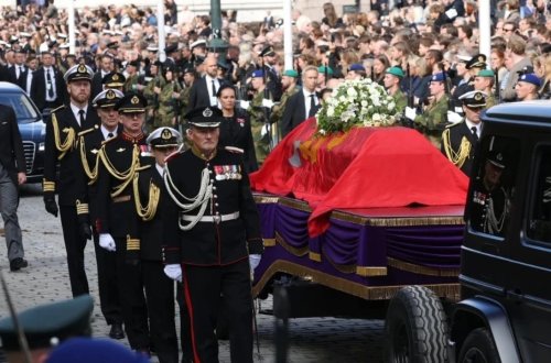 Norveç Kralı V Harald üçün Osloda dəfn mərasimi keçirildi