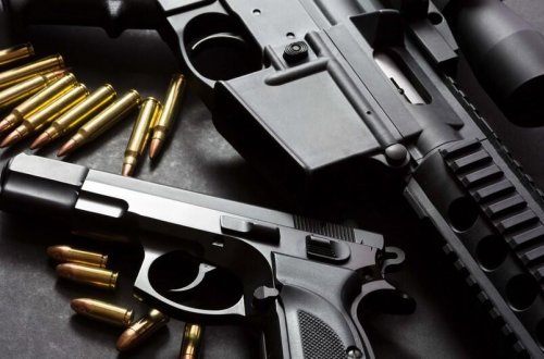 Polis əməliyyat keçirdi: 8 avtomat, 1 tapança, 8 tüfəng götürüldü