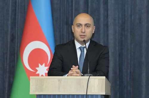 Nazirdən Bilik Günü ilə bağlı paylaşım