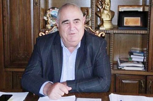 İsfəndiyar Axundov və oğlu kredit borcunu gecikdirib - Məhkəmə qərarı