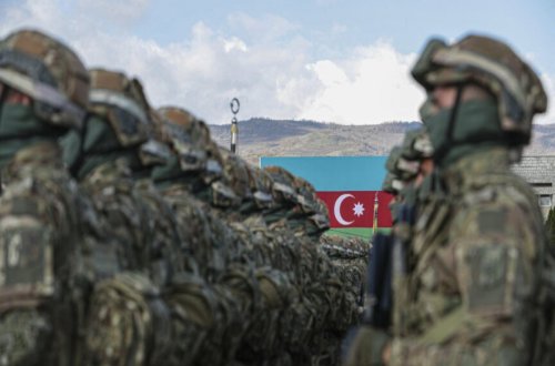Hərbçilərinin əməkhaqları 22,8% artacaq