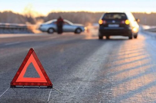 Motosikletlə skuter toqquşdu - Xəsarət alanlar var