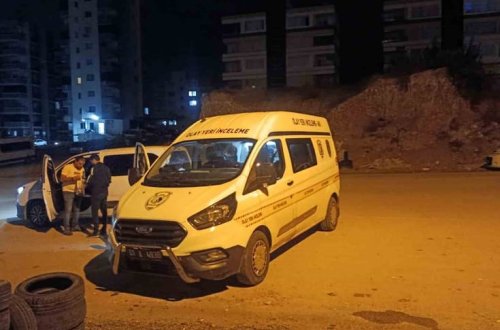 Sevgilisinin keçmiş əri gələndə təşvişə düşdü, 3-cü mərtəbədən yıxılaraq öldü