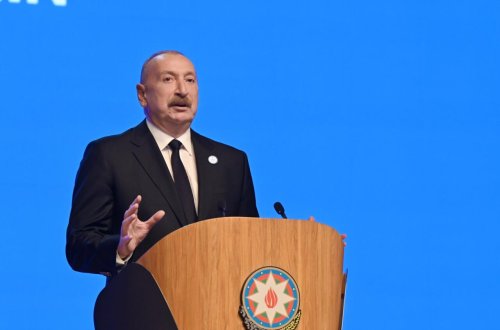 Prezident İlham Əliyev: Xarici siyasətimizi elə qurmalıyıq ki, heç kim bizim işimizə müdaxilə etməsin