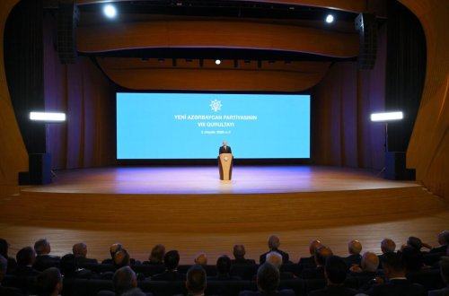 Prezident İlham Əliyev: İslam həmrəyliyinin gücləndirilməsi üçün birləşdirici rol oynayırıq