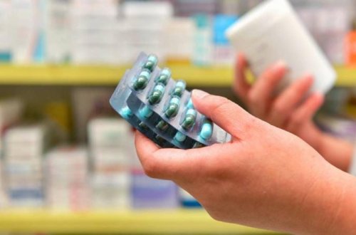 Antibiotik qəbulu zamanı şəkər istehlakı bağırsaq bakteriyalarına zərər verə bilər