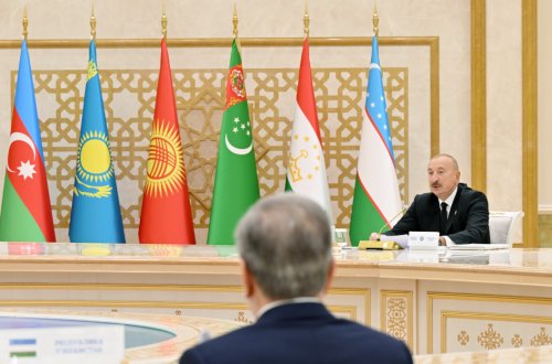 İlham Əliyev Türkmənbaşıda tədbirdə iştirak etdi - FOTOLAR
