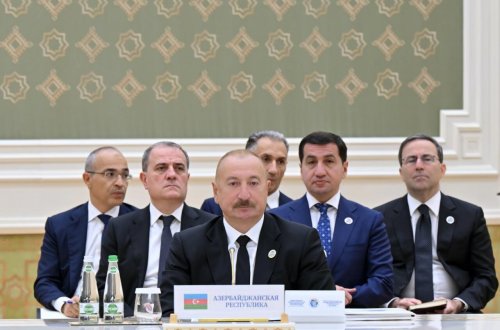 Prezident İlham Əliyev Türkmənbaşıda Azərbaycan və Mərkəzi Asiya Dövlət başçılarının 8-ci Məşvərət görüşündə iştirak edir - (Foto)