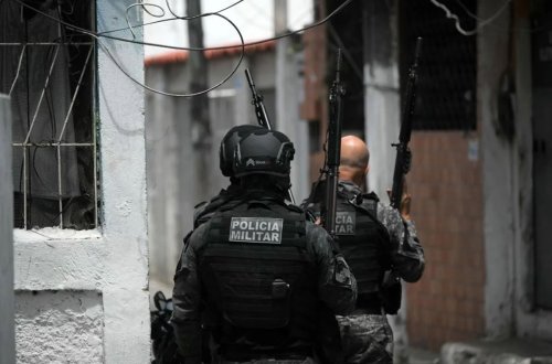 Braziliyada uşaq bağçasında 13 nəfəri girov götürən silahlı şəxs öldürülüb
