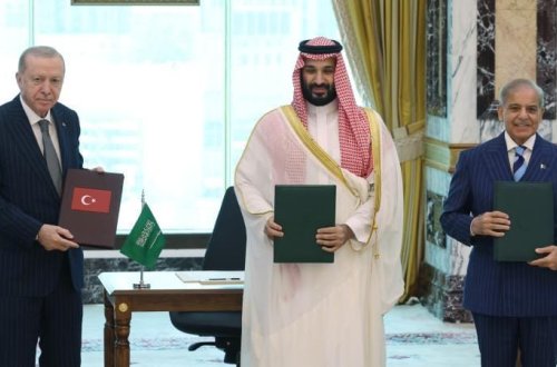 Pakistan Məkkə Birgə Müdafiə Sazişinə sadiqliyini bir daha təsdiqləyib