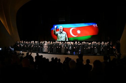 Arzu Əliyeva və Alyona Əliyeva