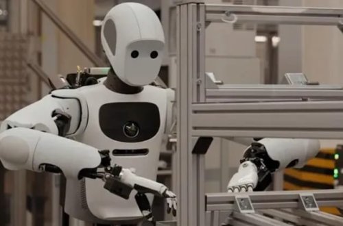 Robot yeniyetmə qıza qarşı cinsi təcavüz edib