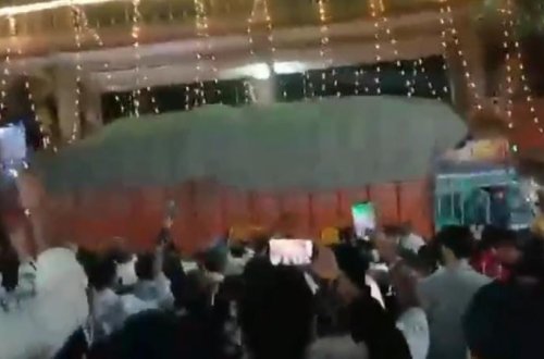 Yük maşını insanların üzərinə sürüldü: 15 nəfər ölüb