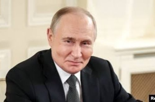 Putin hökumətdə yerdəyişmələri təsdiqləyib