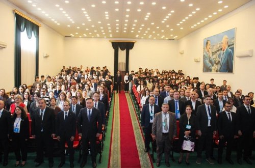 Xairici ölkələrin alimləri Mingəçevir Dövlət Universitetində ortaq hədəf ətrafında birləşib: VIII Avrasiya Konfransında su təhlükəsizliyi və dayanıqlı inkişaf müzakirə olunub