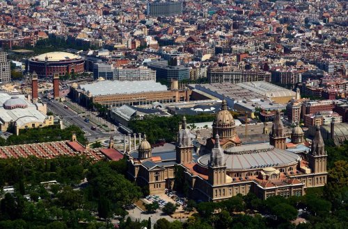 Barselonada sərnişin avtobusu dərəyə yuvarlandı: 83 nəfər xəsarət alıb