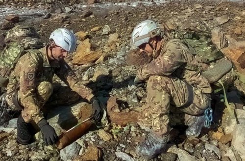 Buzlaqların altından Birinci Dünya Müharibəsi dövrünə aid 250 ədəd sursat üzə çıxdı